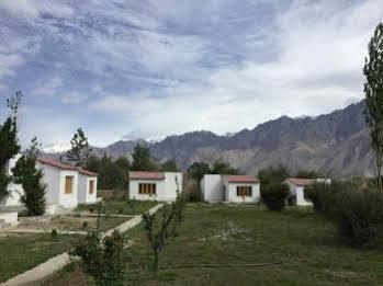Himalayan Eco Resort Hundar Exteriör bild